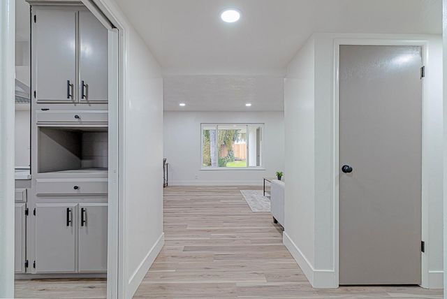 5729 N Bond Street, Fresno, CA 93710