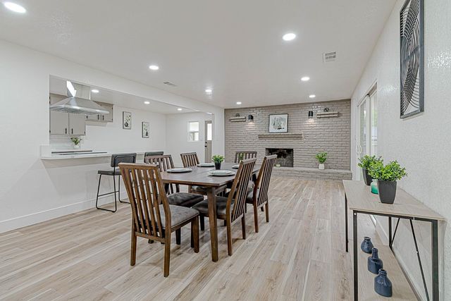 5729 N Bond Street, Fresno, CA 93710