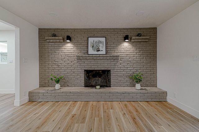 5729 N Bond Street, Fresno, CA 93710