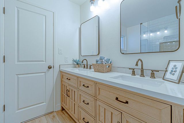 5729 N Bond Street, Fresno, CA 93710