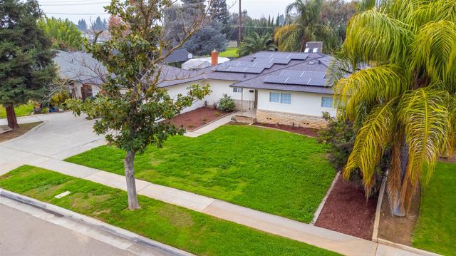 5729 N Bond Street, Fresno, CA 93710