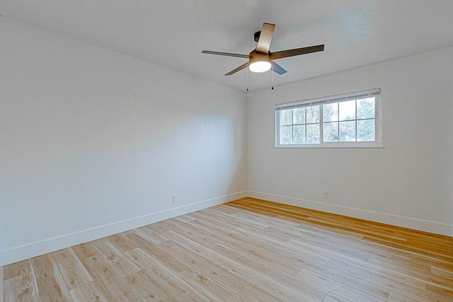 5729 N Bond Street, Fresno, CA 93710