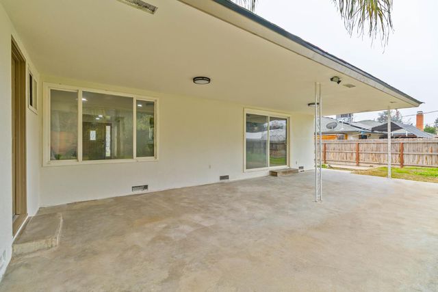 5729 N Bond Street, Fresno, CA 93710