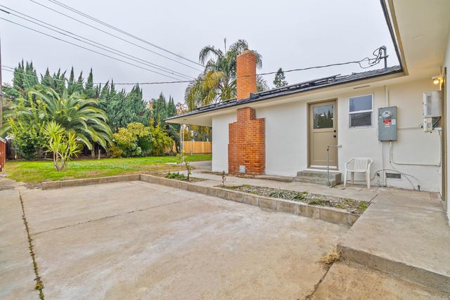 5729 N Bond Street, Fresno, CA 93710