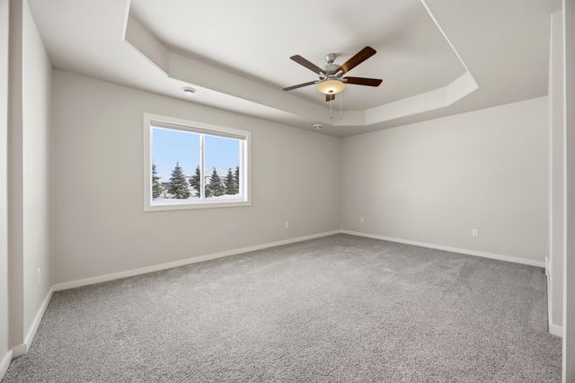 412 38th Avenue E, West Fargo, ND 58078