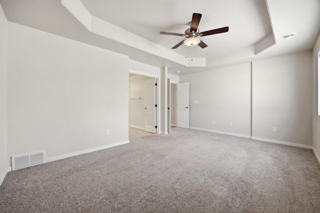 412 38th Avenue E, West Fargo, ND 58078