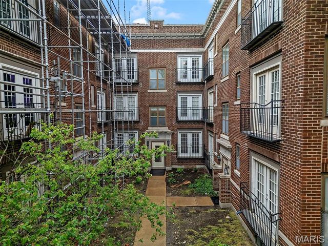 5677 Waterman Boulevard 11, St Louis, MO 63112