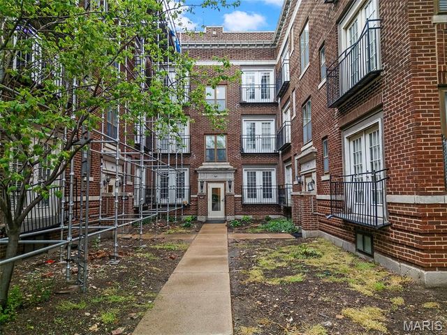 5677 Waterman Boulevard 11, St Louis, MO 63112