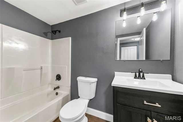 5677 Waterman Boulevard 11, St Louis, MO 63112
