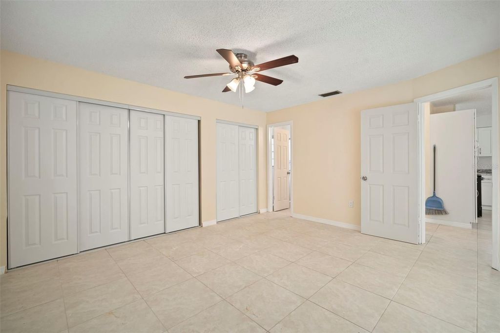 Image 17 of property listing at 6313 FLAMINGO DRIVE, Apollo Beach, FL 33572
