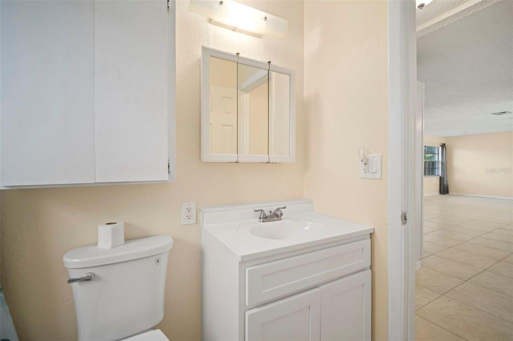 Image 18 of property listing at 6313 FLAMINGO DRIVE, Apollo Beach, FL 33572