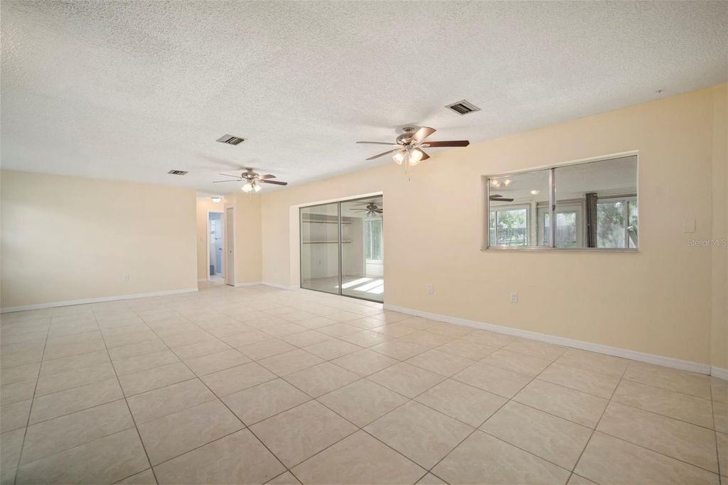 Image 20 of property listing at 6313 FLAMINGO DRIVE, Apollo Beach, FL 33572