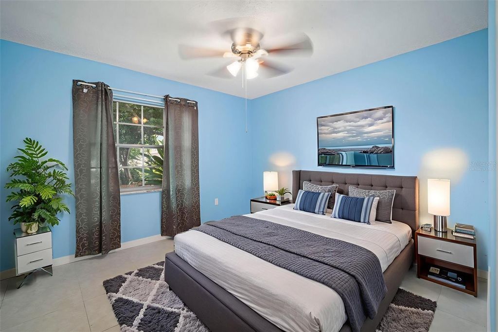 Image 23 of property listing at 6313 FLAMINGO DRIVE, Apollo Beach, FL 33572