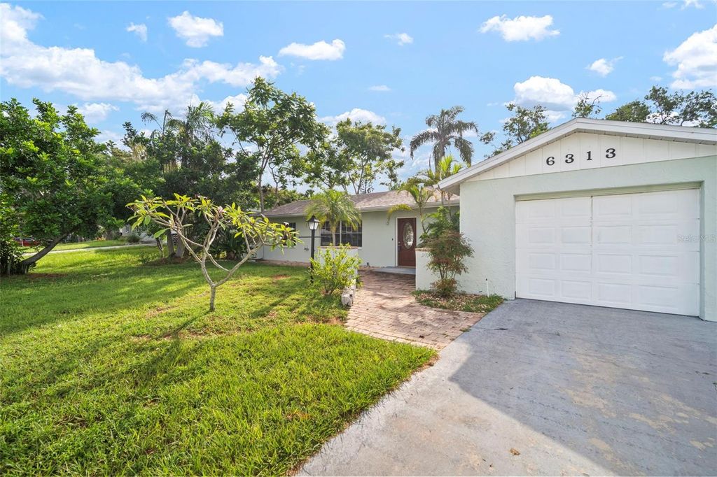 Image 35 of property listing at 6313 FLAMINGO DRIVE, Apollo Beach, FL 33572