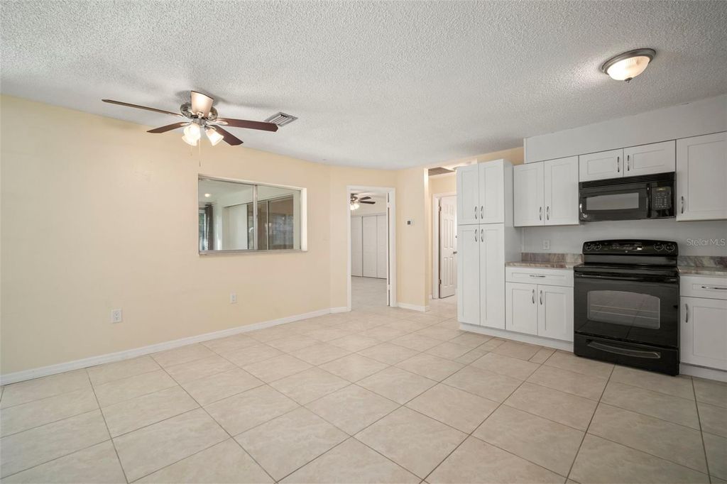 Image 10 of property listing at 6313 FLAMINGO DRIVE, Apollo Beach, FL 33572