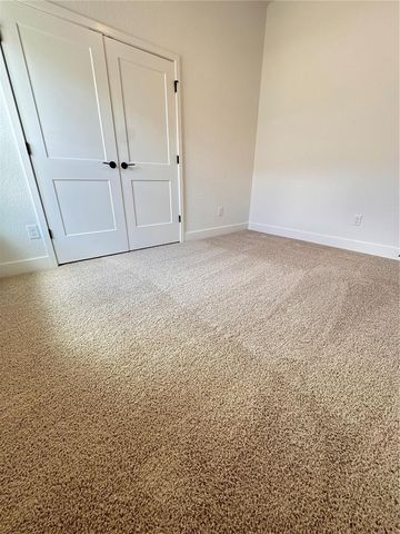 4493 NE 31ST PLACE, Ocala, FL 34470