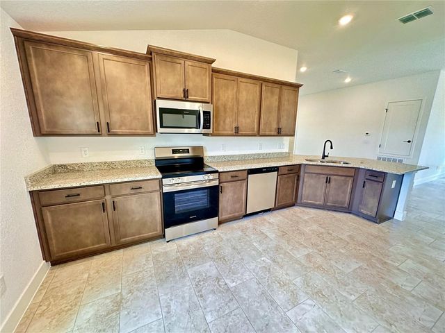 4493 NE 31ST PLACE, Ocala, FL 34470