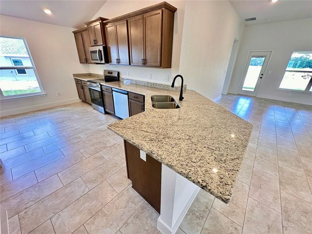 4493 NE 31ST PLACE, Ocala, FL 34470