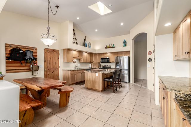 13849 E HAWKNEST Road, Scottsdale, AZ 85262