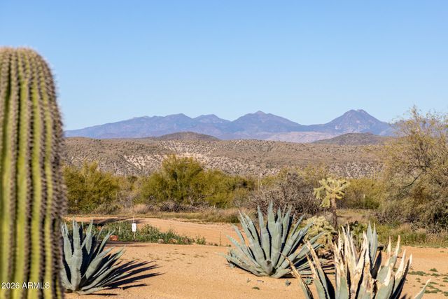 13849 E HAWKNEST Road, Scottsdale, AZ 85262