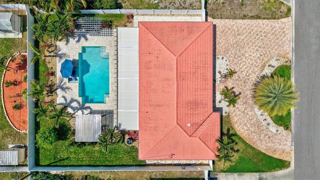 3890 BENSON AVENUE N, St Petersburg, FL 33713