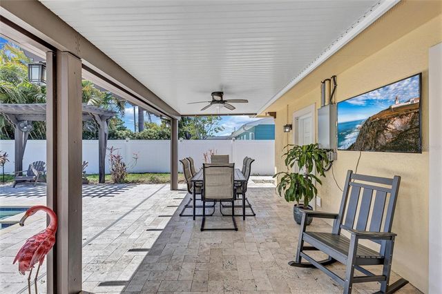 3890 BENSON AVENUE N, St Petersburg, FL 33713