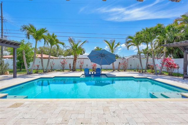 3890 BENSON AVENUE N, St Petersburg, FL 33713