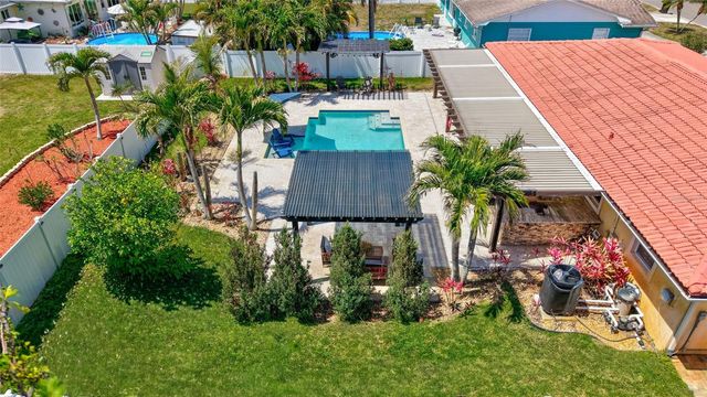 3890 BENSON AVENUE N, St Petersburg, FL 33713