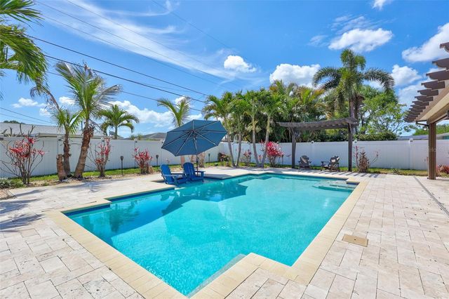 3890 BENSON AVENUE N, St Petersburg, FL 33713