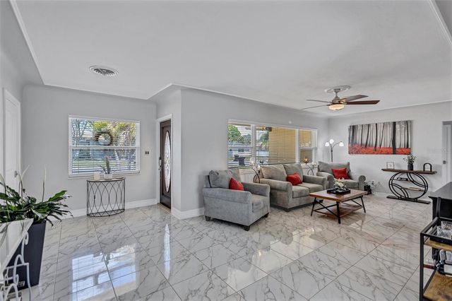 3890 BENSON AVENUE N, St Petersburg, FL 33713