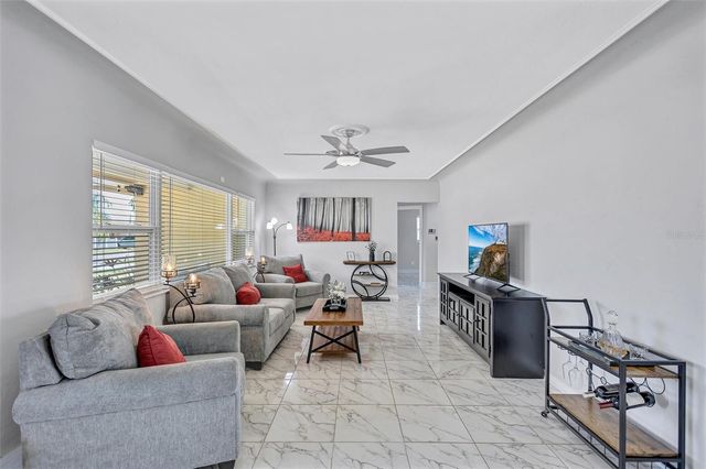 3890 BENSON AVENUE N, St Petersburg, FL 33713