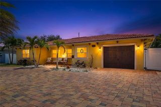 3890 BENSON AVENUE N, St Petersburg, FL 33713