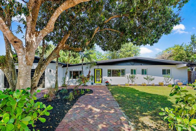 805 E Madison Avenue, Stuart, FL 34996