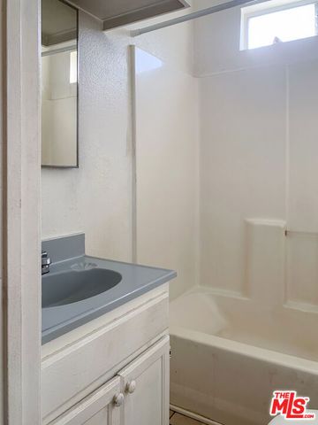 821 N Vendome Street, Los Angeles, CA 90026