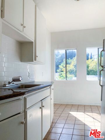 821 N Vendome Street, Los Angeles, CA 90026