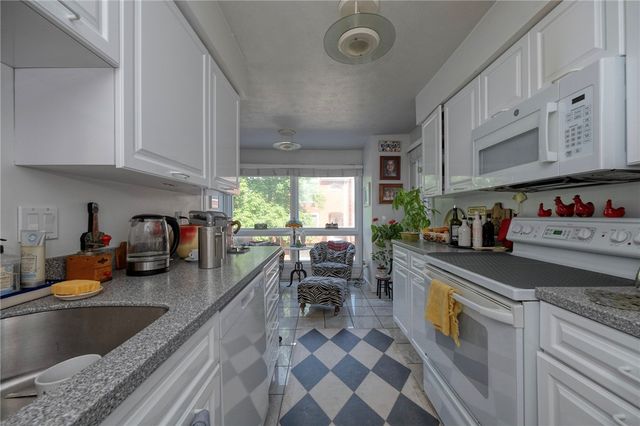 9 Graham Pl, Shadyside, PA 15232