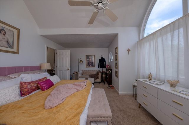 9 Graham Pl, Shadyside, PA 15232