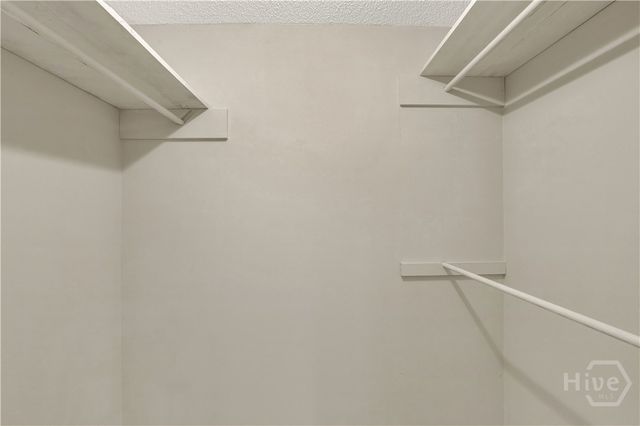 25 Colony Park Drive, Savannah, GA 31406