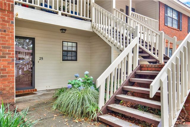 25 Colony Park Drive, Savannah, GA 31406