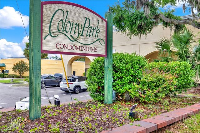 25 Colony Park Drive, Savannah, GA 31406