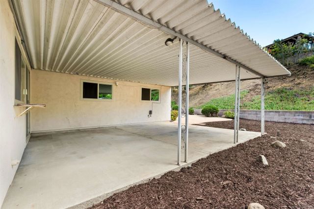 7225 Laura Ct, San Diego, CA 92120