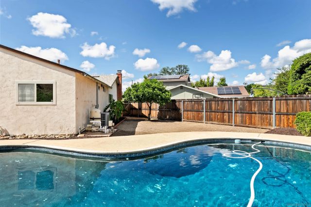 7225 Laura Ct, San Diego, CA 92120