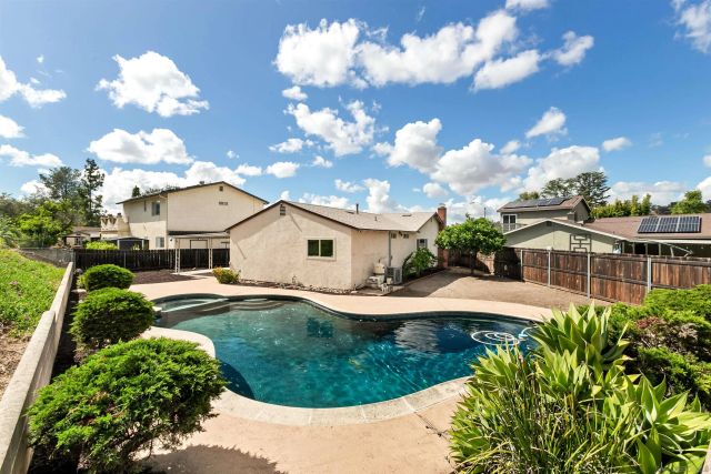 7225 Laura Ct, San Diego, CA 92120