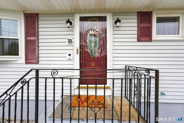 18 Evergreen Street, Norwich, CT 06360