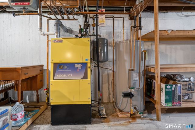 18 Evergreen Street, Norwich, CT 06360