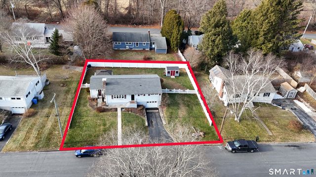 18 Evergreen Street, Norwich, CT 06360