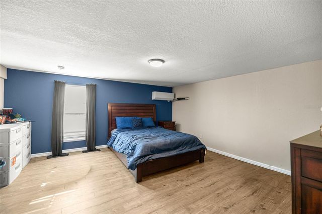 5251 SE 180TH AVENUE ROAD, Ocklawaha, FL 32179