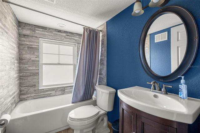 5251 SE 180TH AVENUE ROAD, Ocklawaha, FL 32179