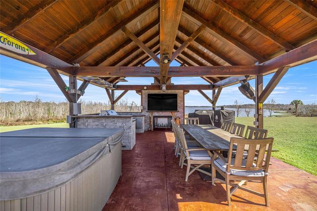 5251 SE 180TH AVENUE ROAD, Ocklawaha, FL 32179