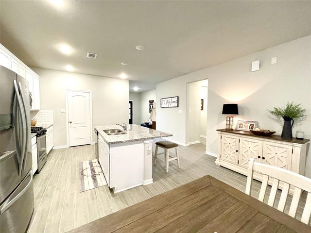 8319 Divot Trace, Fulshear, TX 77441